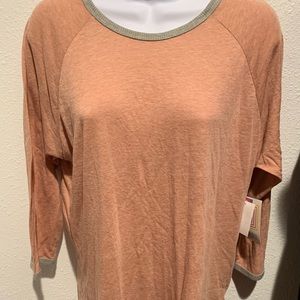 🆕🍑Lularoe Randy size medium